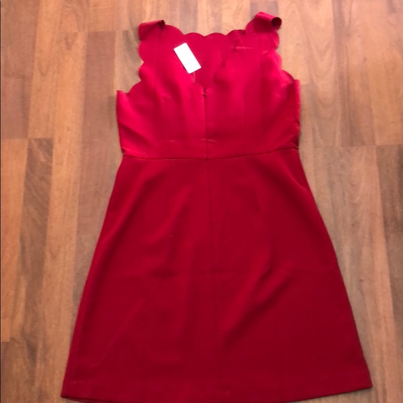 Red Scallop Dress Size 8P - Picture 2 of 2